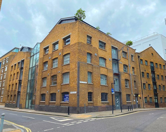Murray Birrell Anise and Coriander Warehouse Shad Thames